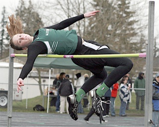 Lindsey Moore cleared 5 foot