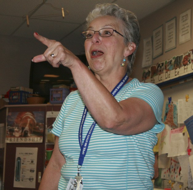 Glacier Park Elementary second grade teacher Paula Emery points as she exclaims