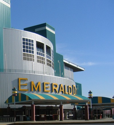 Emerald Downs celebrates opening night Friday