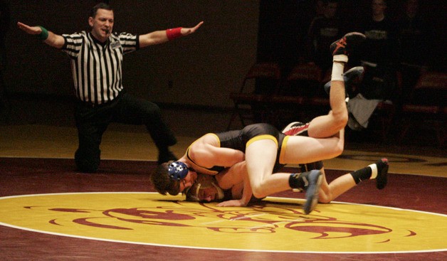 Nick Whitehead won 2-0 in overtime beating Enumclaw’s Kyle Opland in the 126 pound class.