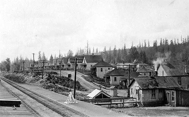 Ravensdale in the early 1910s. There were actually two towns