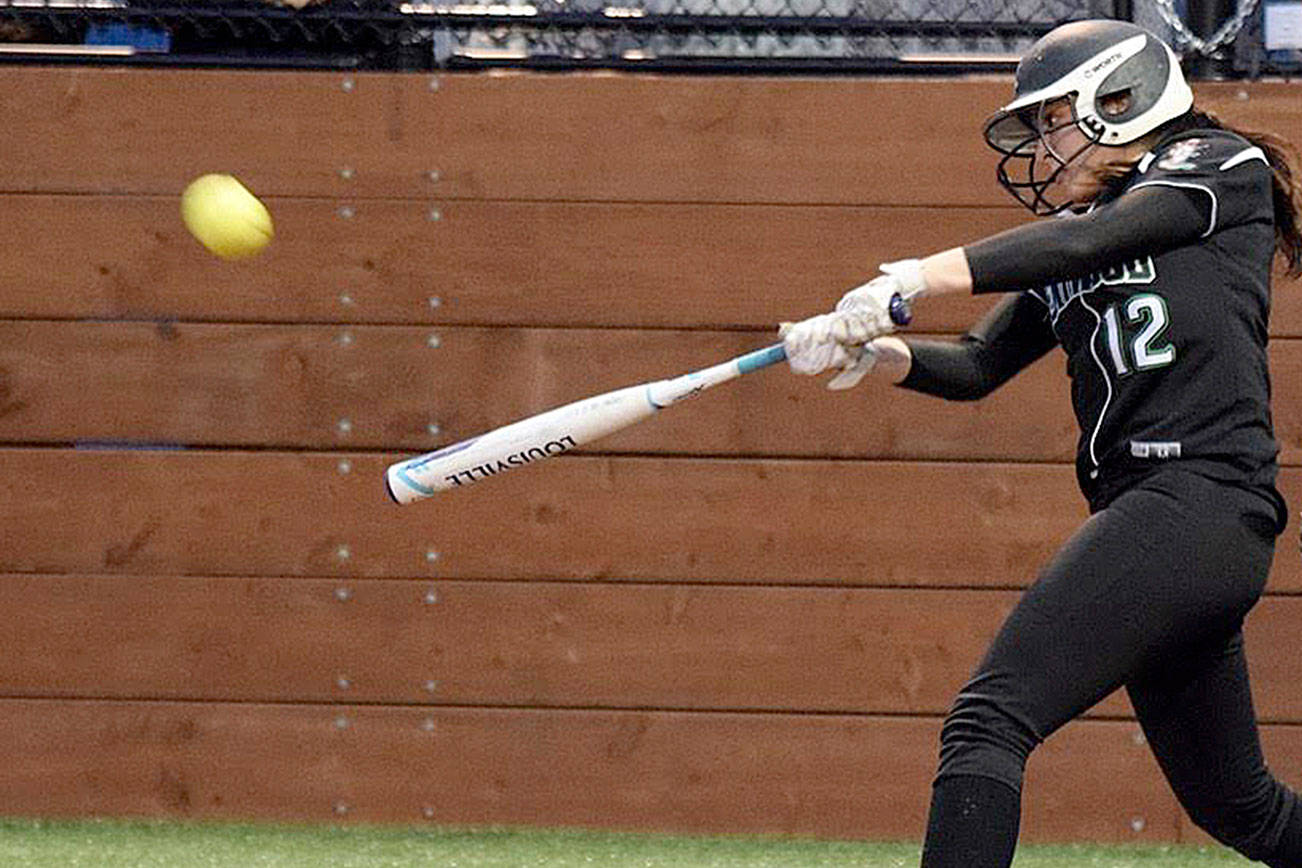 Kentwood fastpitch loses to Auburn Riverside