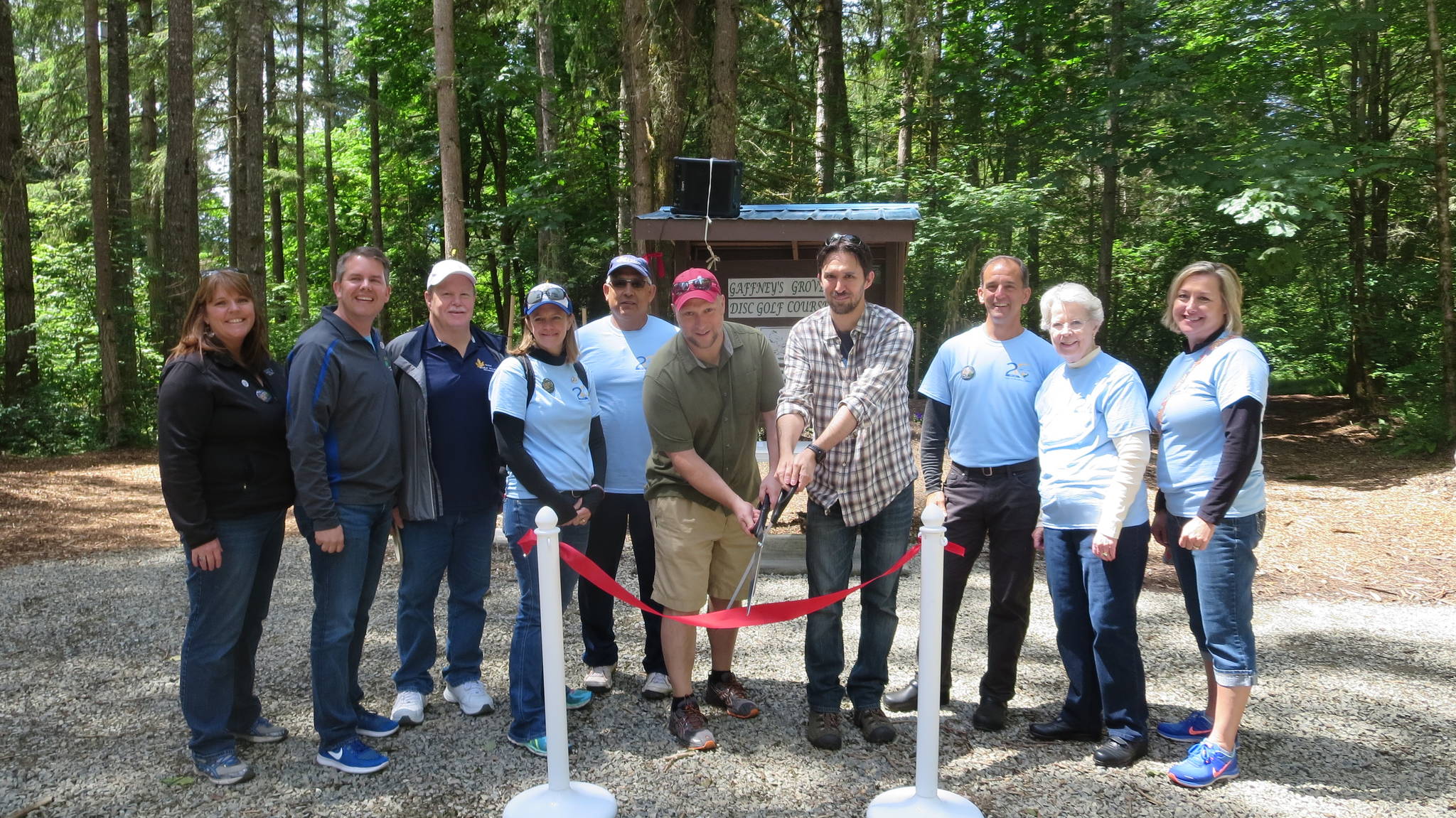 Disc golf course opens in Maple Valley