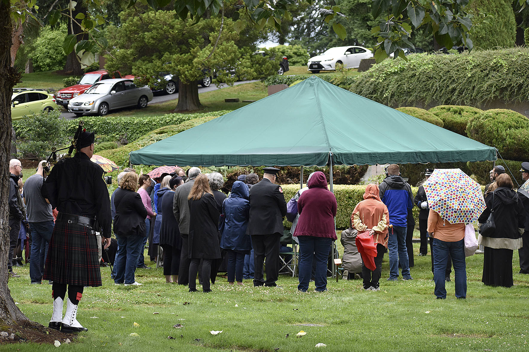 Photo by Haley Ausbun. Hundreds of people who passed away without family to bury them were remembered Wednesday, July 10, at the King County Medical Examiner’s Office Indigent Remains Ceremony at Mount Olivet Cemetery.