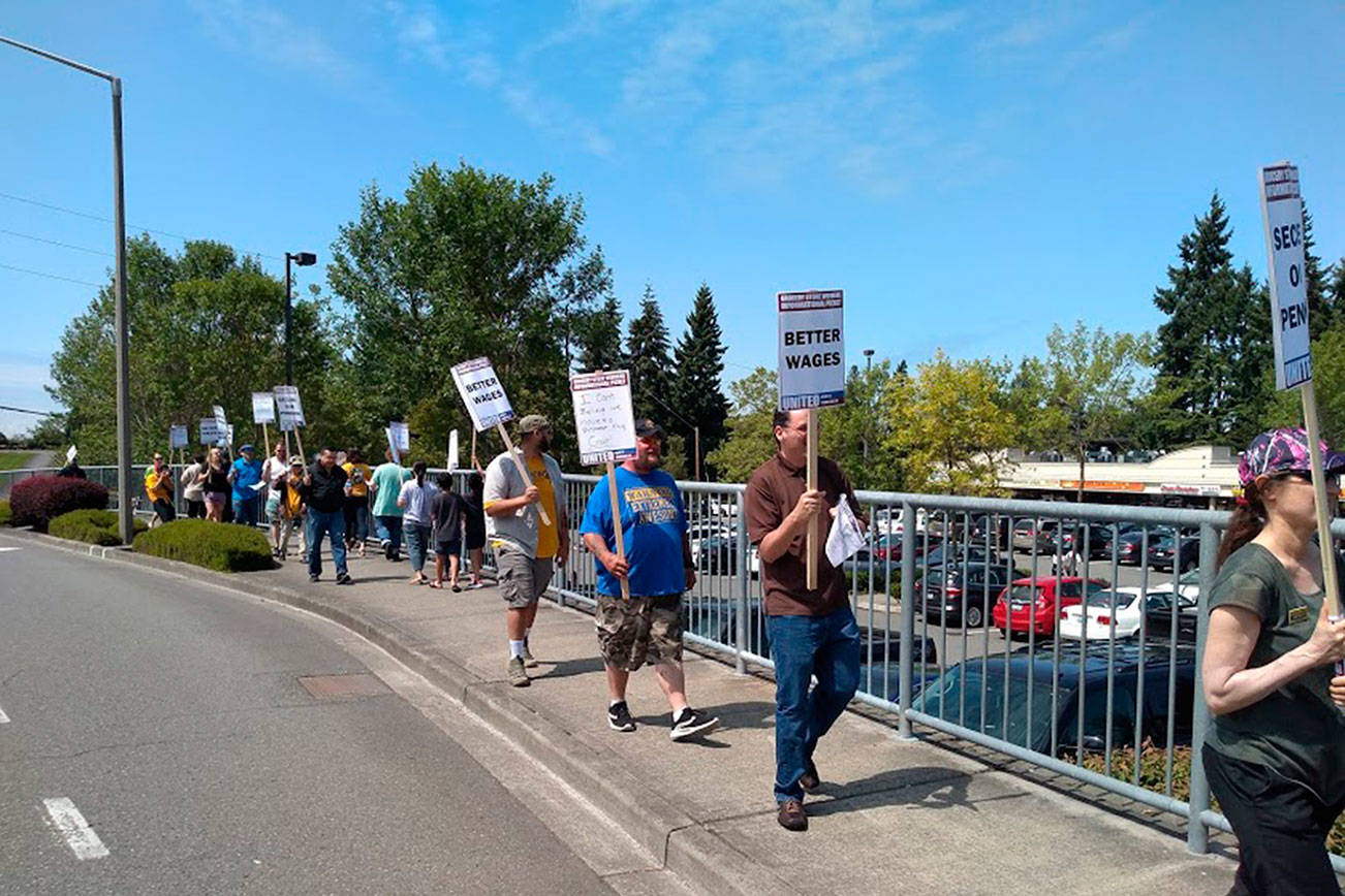 Grocery store workers picket across King County