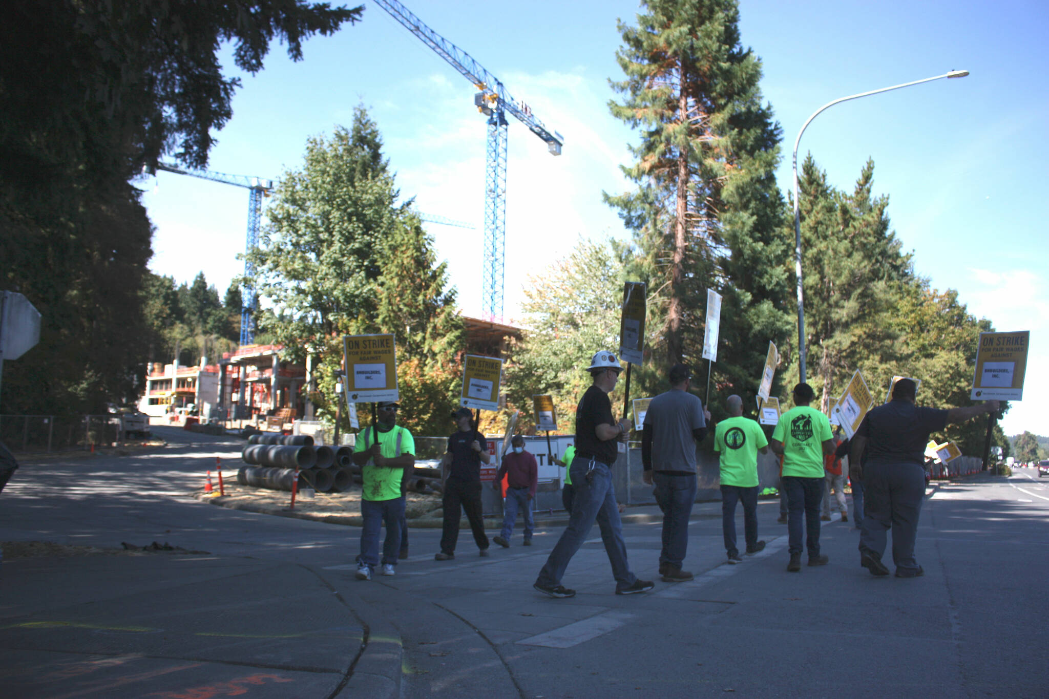 Union members picket in front of new Facebook campus in Redmond on Sept. 16 (photo by Cameron Sheppard)