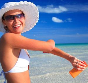 Experts urge everyone to wear sunglasses to protect your vision from harmful rays coming from the sun.