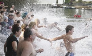 2014 Polar Bear jump into Lake Sawyer