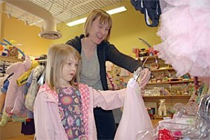 Michelle Gesing shows her daughter Erin