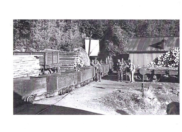 Gomer Evans Sr. left