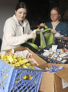 Jessica Brown (left)