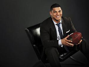 Eddie Williams serves as a youth pastor at Mountain Vineyard Christian Fellowship near Covington during the NFL offseason.