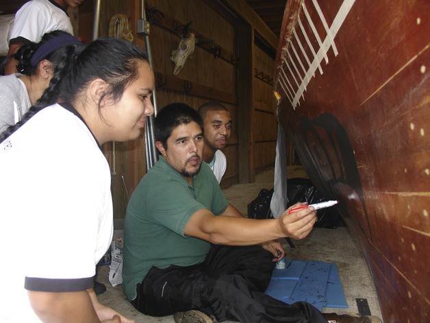 Guy Capoeman teaches Lisa I’a