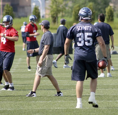 Seattle Seahawks fullback Owen Schmitt wss arrested on suspicion for driving under the influence of alcohol Saturday in Black Diamond.