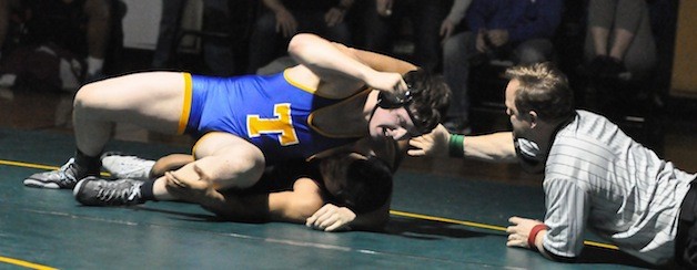 Tahoma's Adam Hokenson wrestles (Bethel) Eli TeuTeu taking first at 195 pounds.