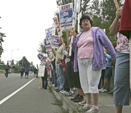 Kent School District press conference attracted hundreds of school striking teachers to the school districts administration building for the announcement of the injunction Tuesday.