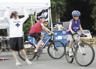 Cheered on by Cathy Rigg