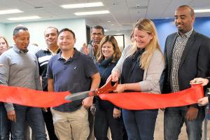 Uber opens Greenlight Hub in Tukwila to support drivers