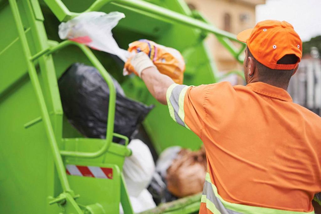 Thanksgiving garabge collection delayed 24 hours