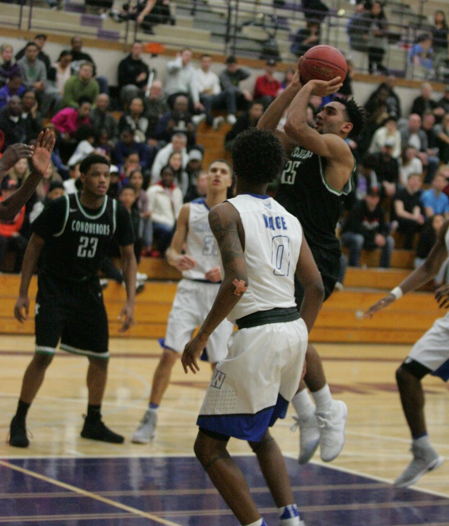 Conks lose to Federal Way, play in first round of state Wednesday | Photo Gallery