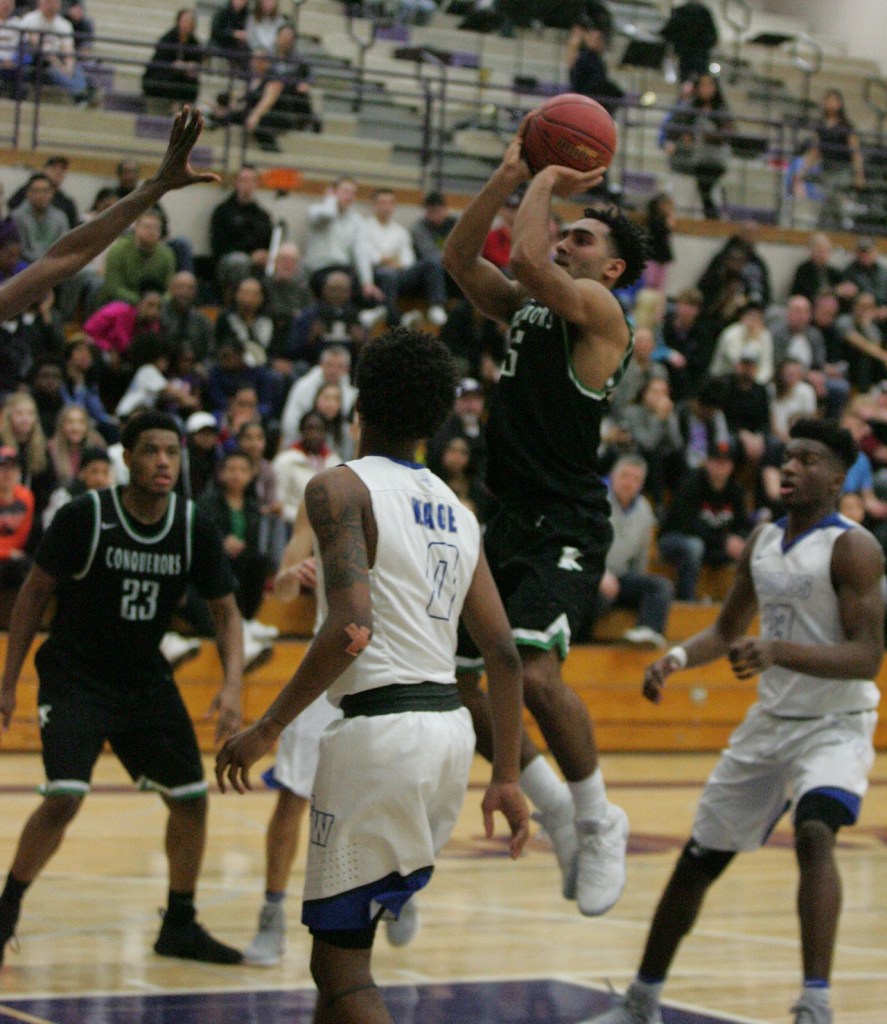 Conks lose to Federal Way, play in first round of state Wednesday | Photo Gallery