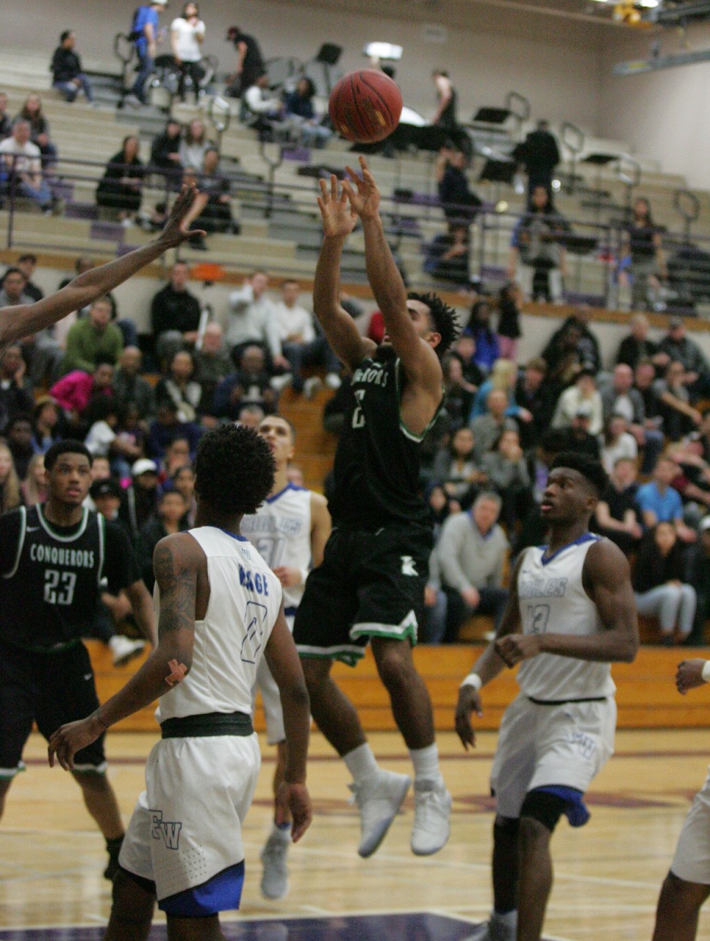 Conks lose to Federal Way, play in first round of state Wednesday | Photo Gallery