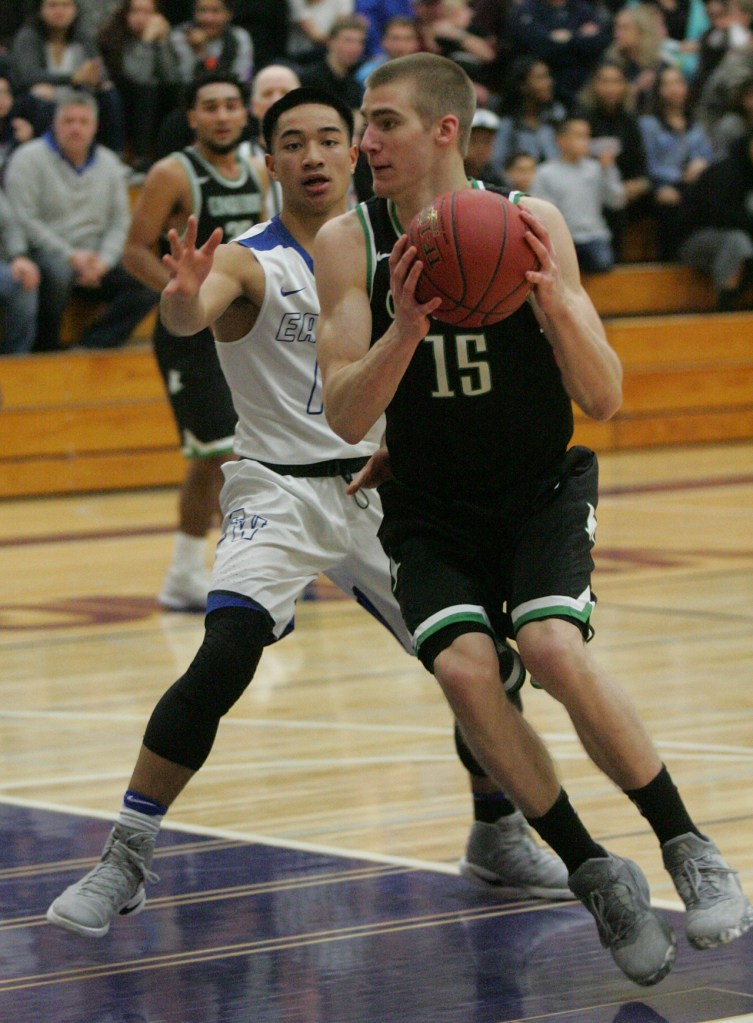 Conks lose to Federal Way, play in first round of state Wednesday | Photo Gallery