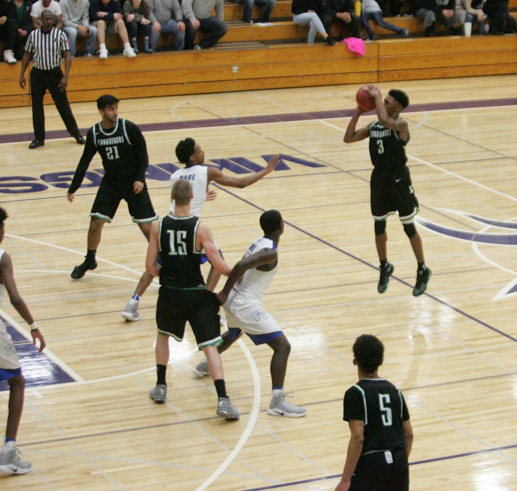 Conks lose to Federal Way, play in first round of state Wednesday | Photo Gallery