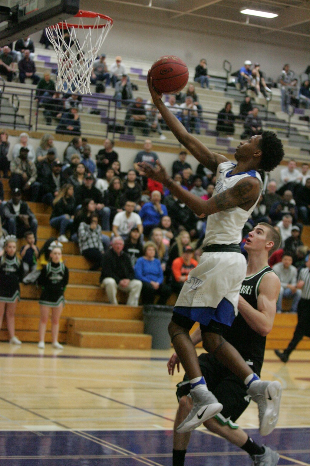 Conks lose to Federal Way, play in first round of state Wednesday | Photo Gallery