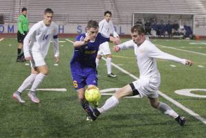 Tahoma takes down Hazen in rainstorm | Boys Soccer