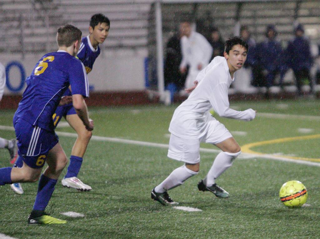 Tahoma takes down Hazen in rainstorm | Boys Soccer