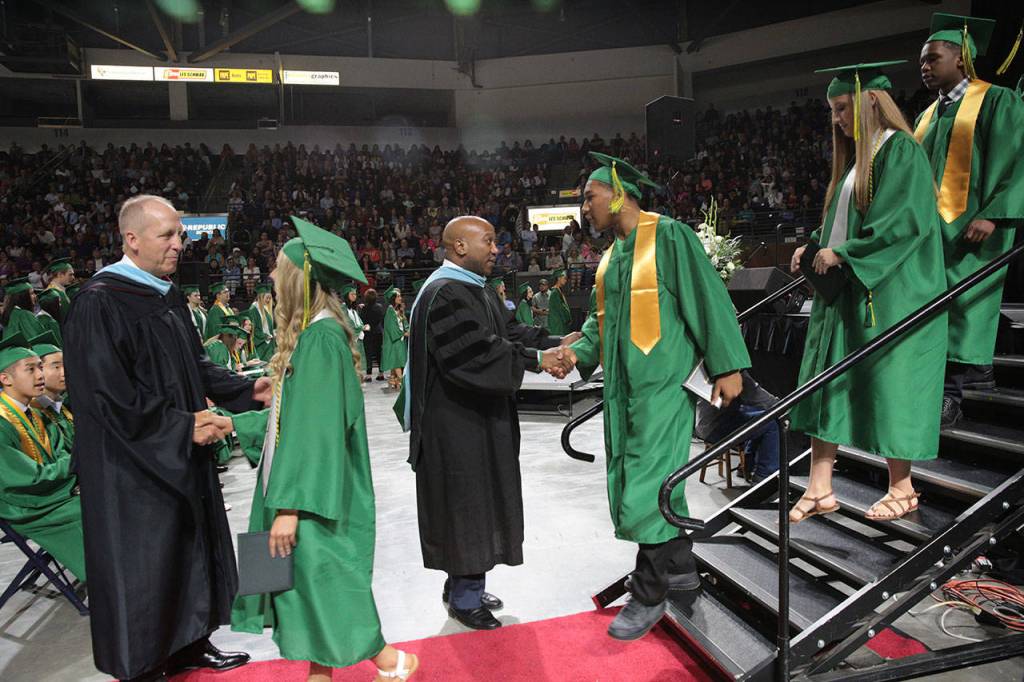 Caps off to the Kent School District’s Class of 2017 | PHOTO GALLERY
