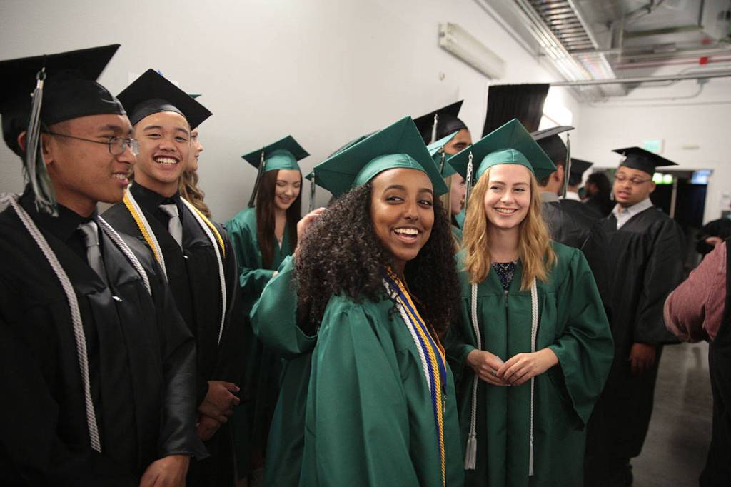 Caps off to the Kent School District’s Class of 2017 | PHOTO GALLERY