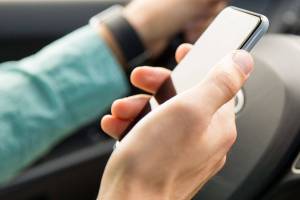 Distracted driving law takes effect