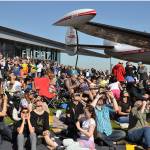 Thousands flock to Museum of Flight to view eclipse