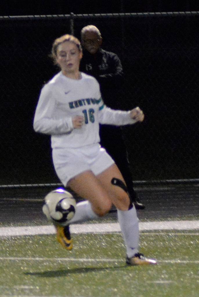 Kentwood takes on Hazen|Photo Gallery