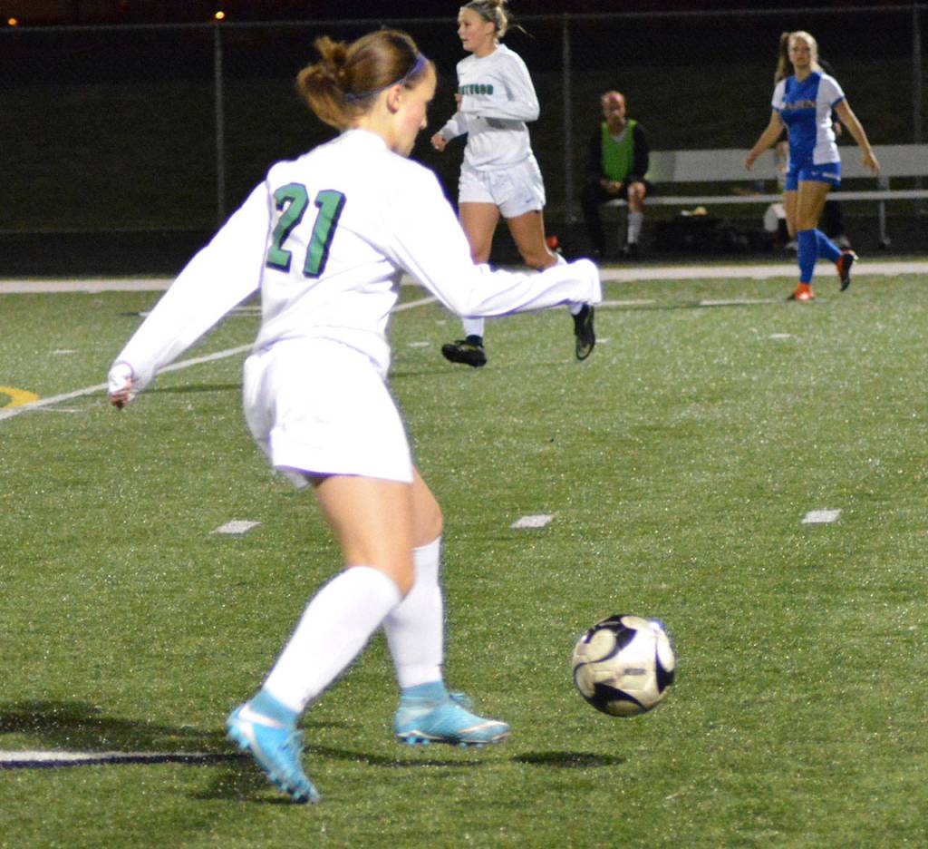 Kentwood takes on Hazen|Photo Gallery