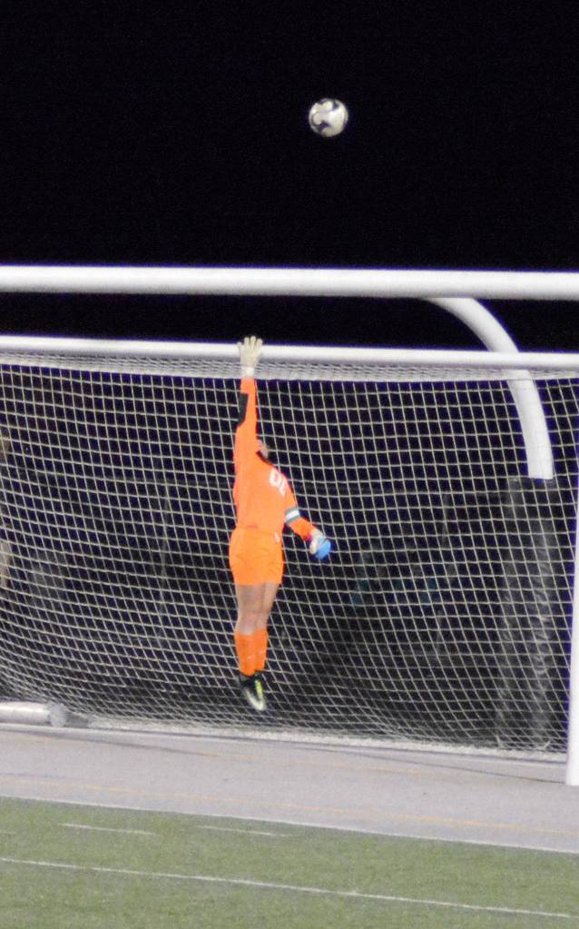 Kentwood takes on Hazen|Photo Gallery