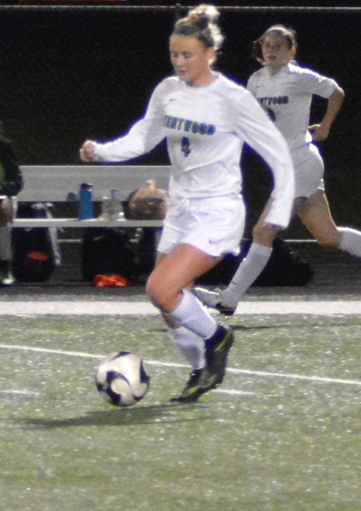 Kentwood takes on Hazen|Photo Gallery