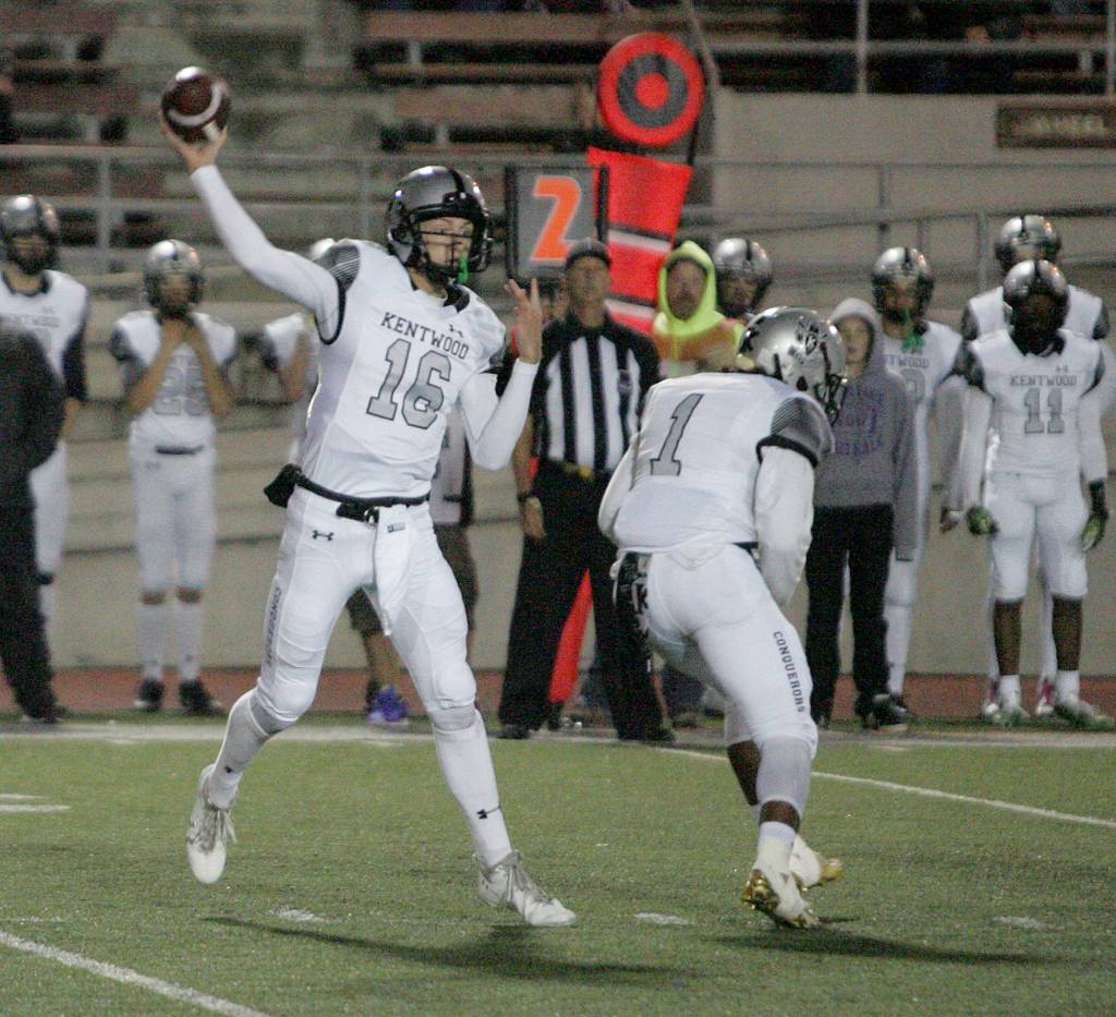 Kentwood beats Kentridge|Slideshow