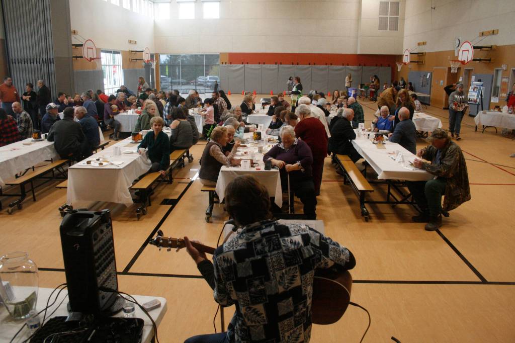 The season of giving|Photo Gallery