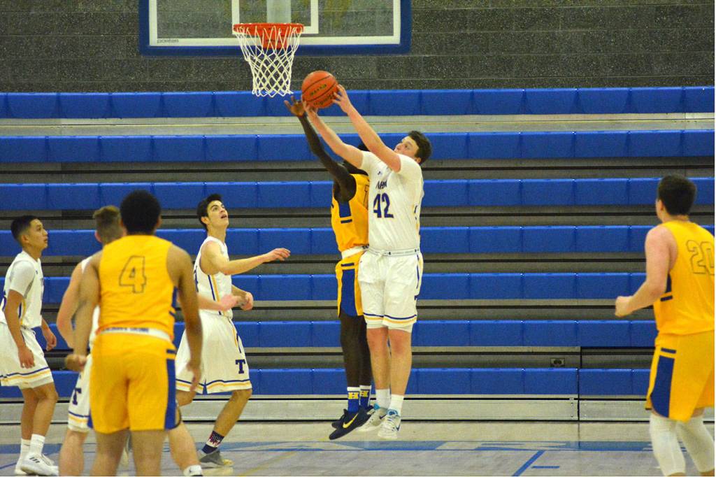 The Bear’s boys basketball take on Hazen|Photo Gallery