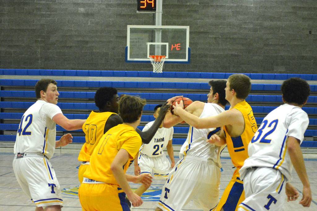 The Bear’s boys basketball take on Hazen|Photo Gallery