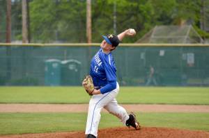 Tahoma senior Nick Dazell pitches during Tuesdays 5-4 win over Kentridge. Photo by Kayse Angel