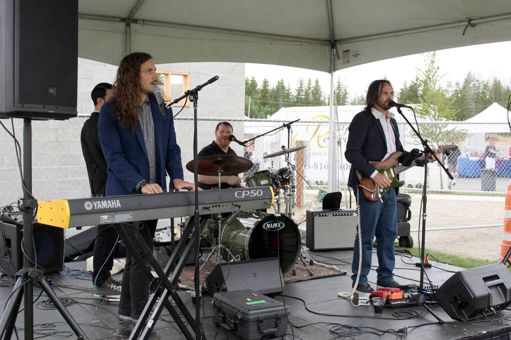 Black Diamond Backyard BBQ