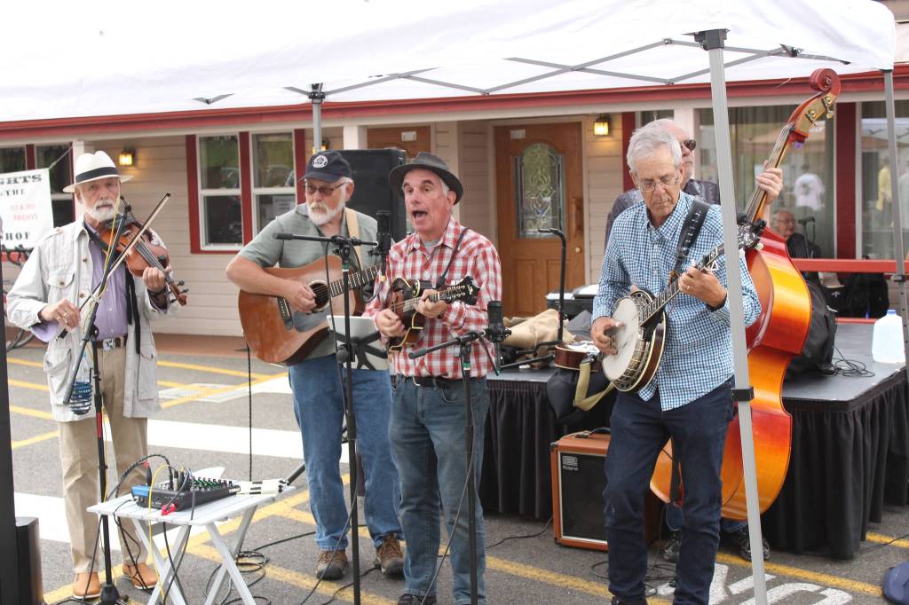 Photos by Ray Miller-Still