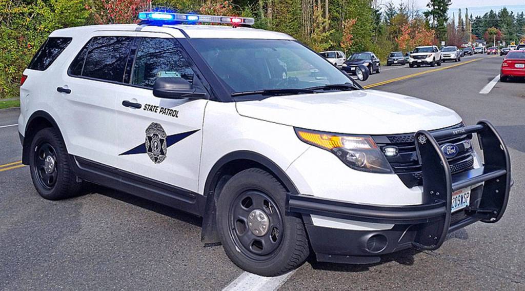 Maple Valley man drives wrong way, causes crash on state Route 18