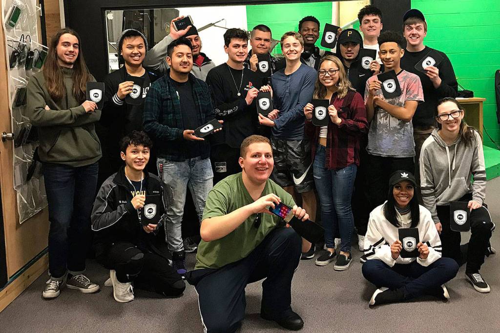 Cellslips help with distracted driving