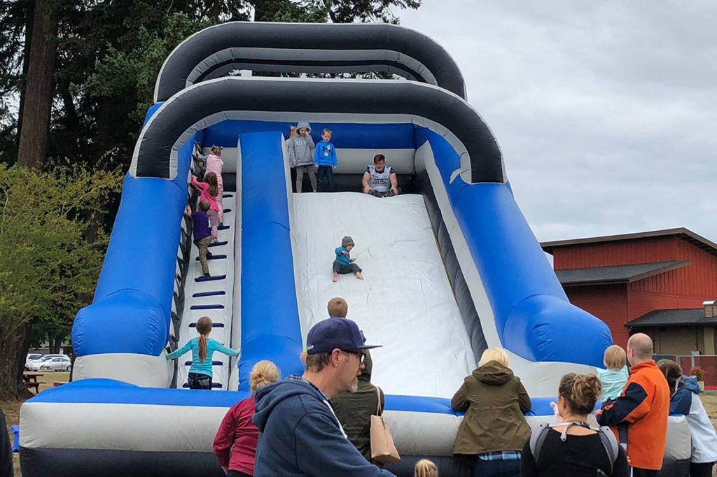 Autumn is here, enjoy it with the Fall Festival