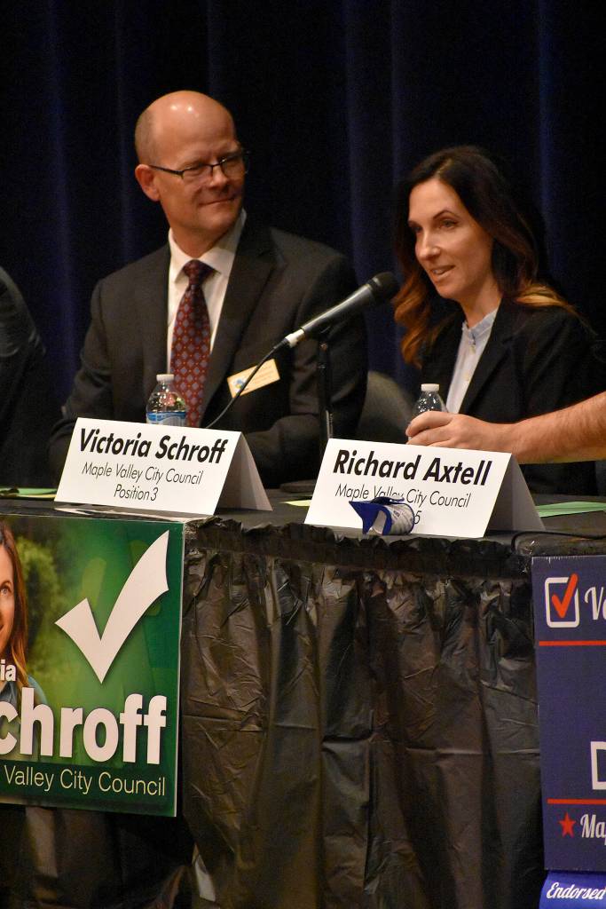 Photo by Haley Ausbun. Position 3 candidates Les Burberry and Victoria Schroff.